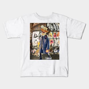 Walking Through the City Kids T-Shirt